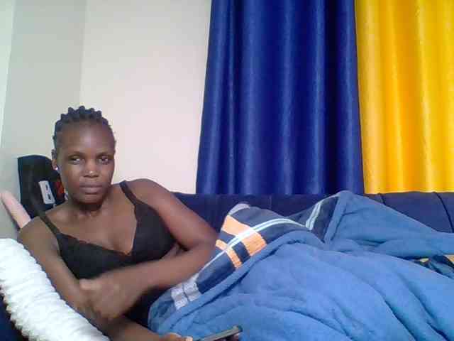 Hot-sexy-bitch webcam