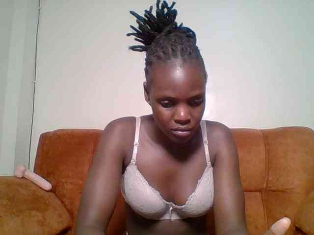 Hot-sexy-bitch webcam