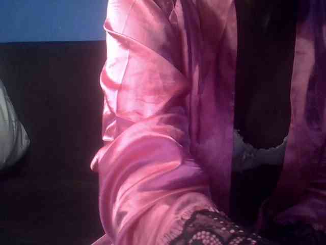 Hot-sexy-bitch webcam