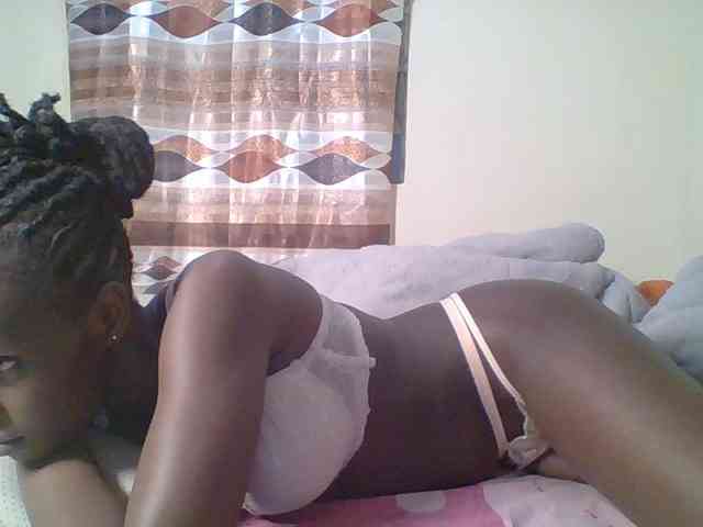 Hot-sexy-bitch webcam