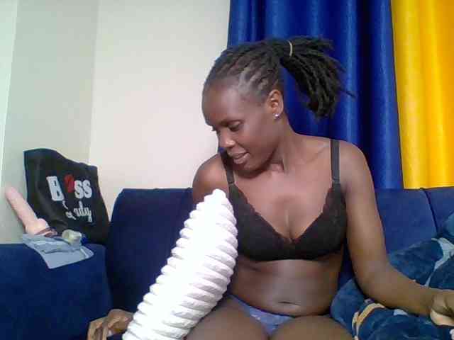 Hot-sexy-bitch webcam