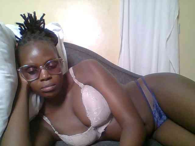 Hot-sexy-bitch webcam