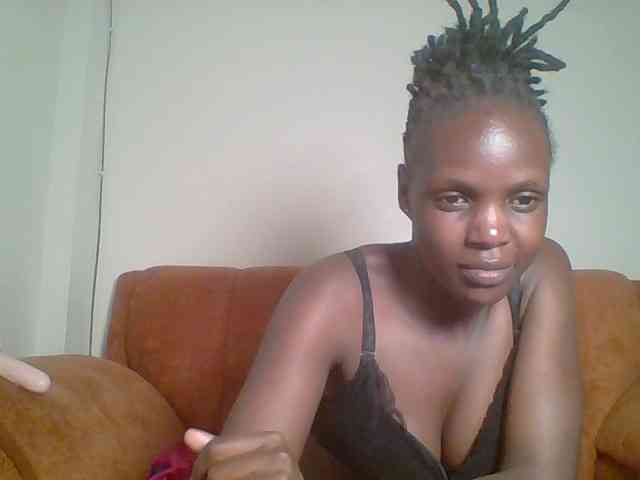 Hot-sexy-bitch webcam