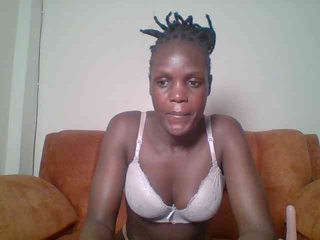 Hot-sexy-bitch webcam