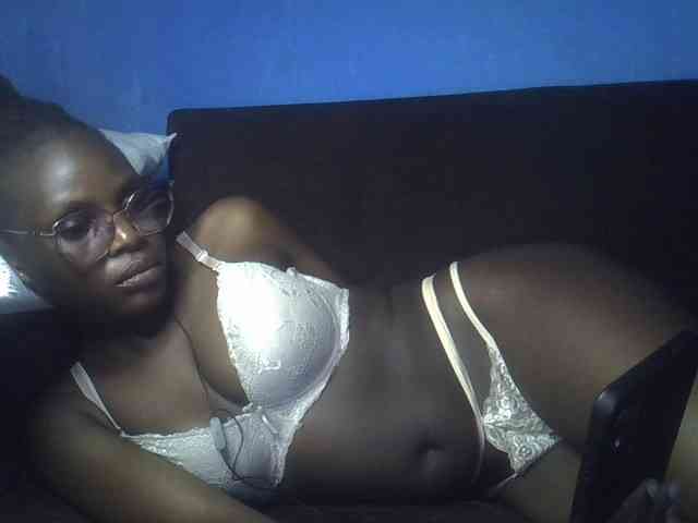 Hot-sexy-bitch webcam