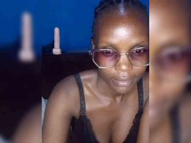 Hot-sexy-bitch webcam