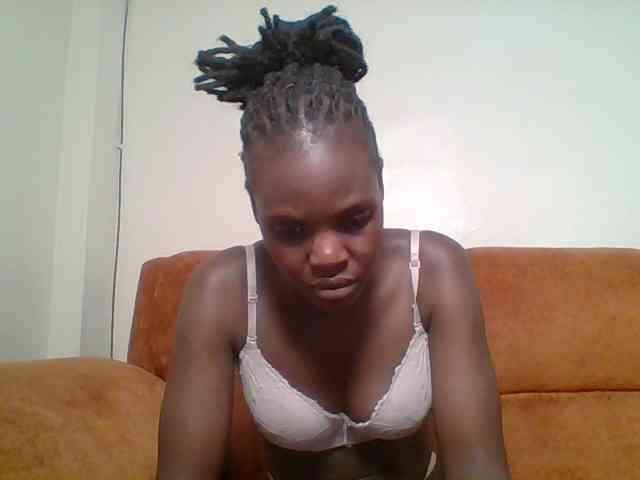 Hot-sexy-bitch webcam