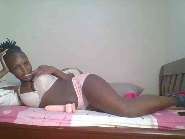 Hot-sexy-bitch webcam