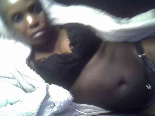 Hot-sexy-bitch webcam