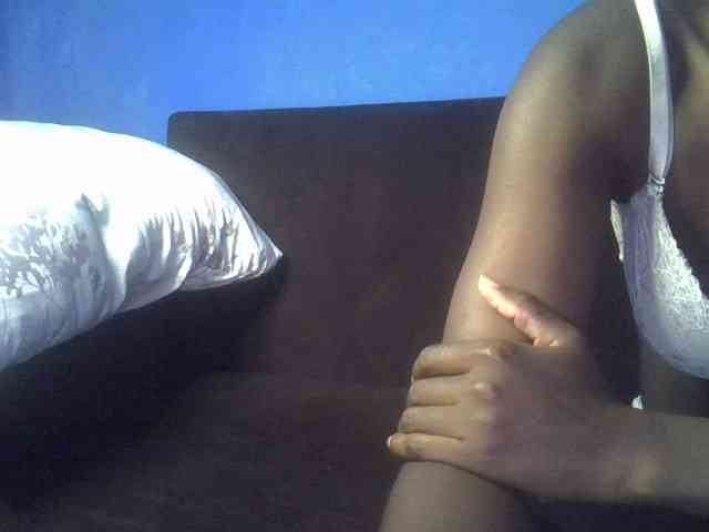 Hot-sexy-bitch webcam