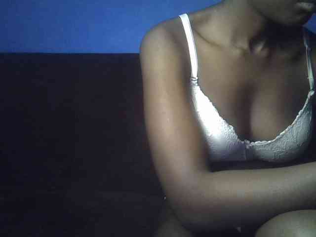 Hot-sexy-bitch webcam