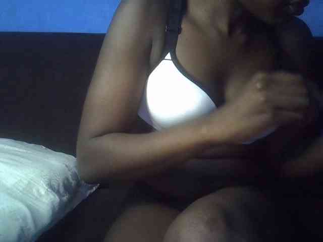 Hot-sexy-bitch webcam