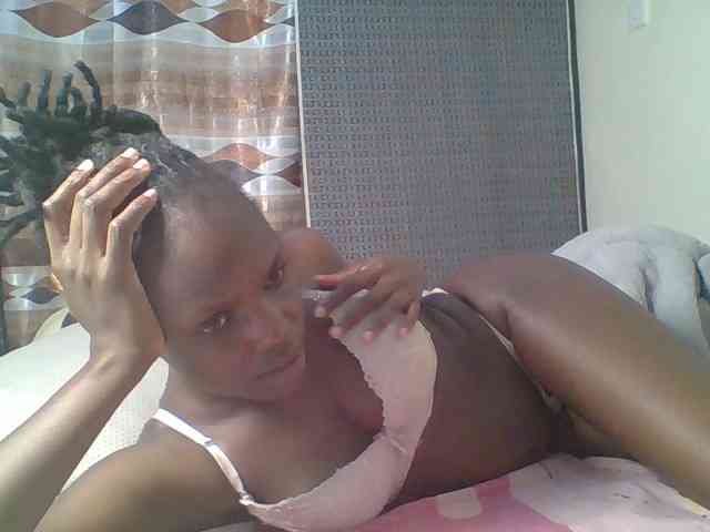 Hot-sexy-bitch webcam