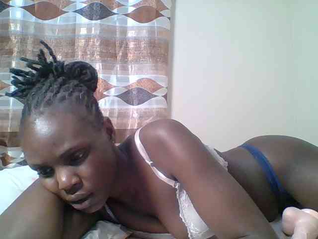 Hot-sexy-bitch webcam