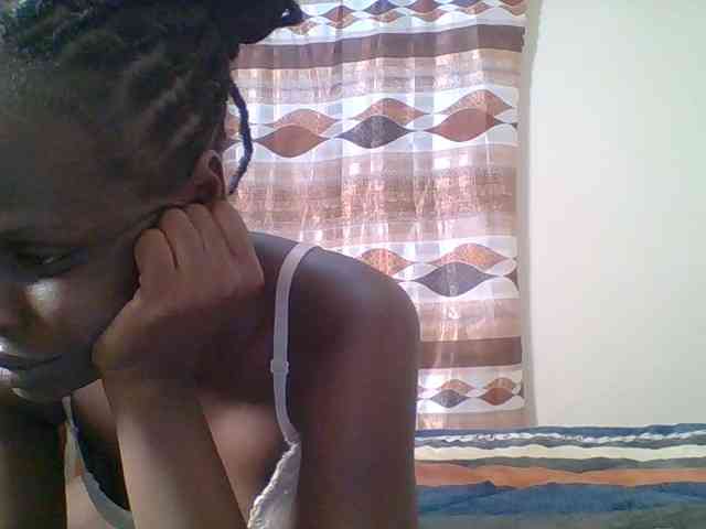 Hot-sexy-bitch webcam