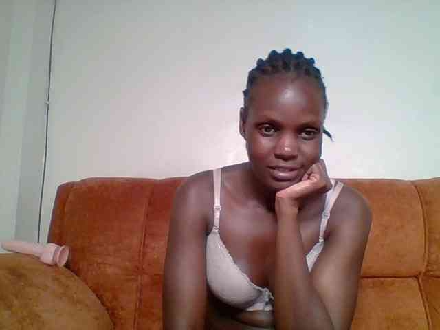 Hot-sexy-bitch webcam