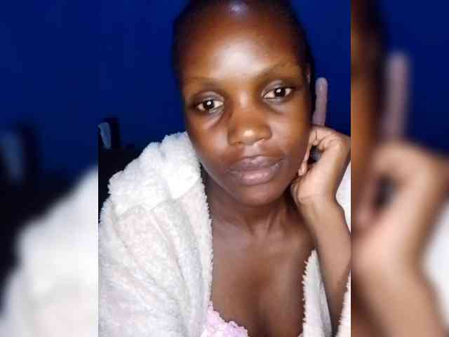 Hot-sexy-bitch webcam