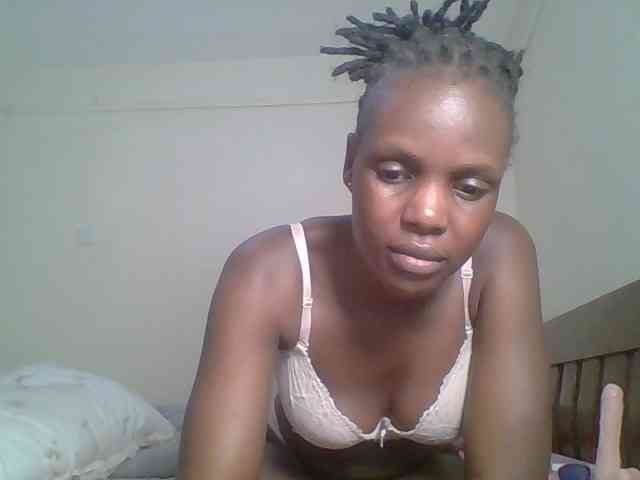 Hot-sexy-bitch webcam