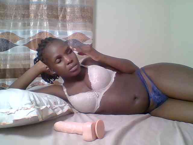 Hot-sexy-bitch webcam