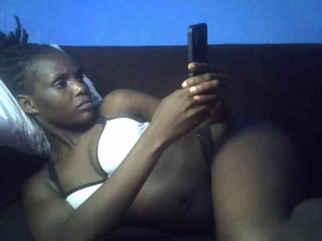 Hot-sexy-bitch webcam