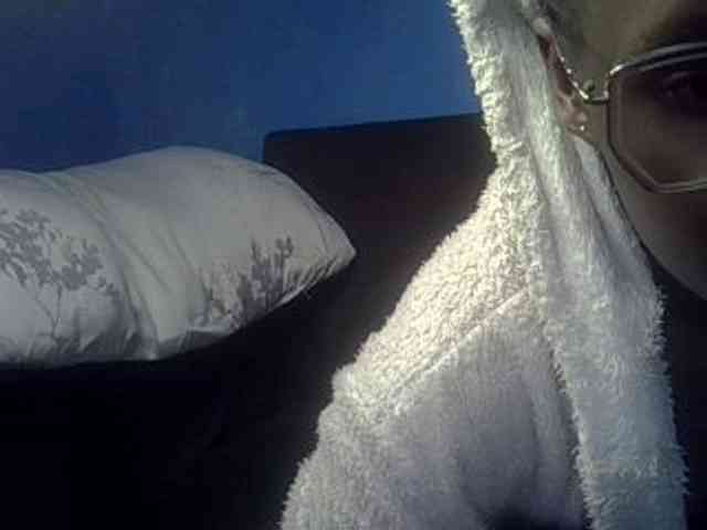 Hot-sexy-bitch webcam