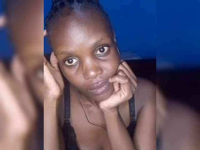 Hot-sexy-bitch webcam