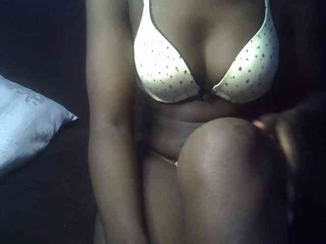 Hot-sexy-bitch Live Webcam on BongaCams