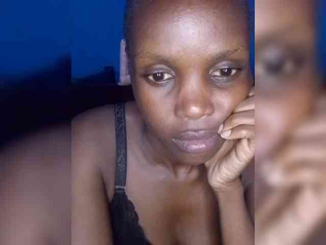 Hot-sexy-bitch webcam