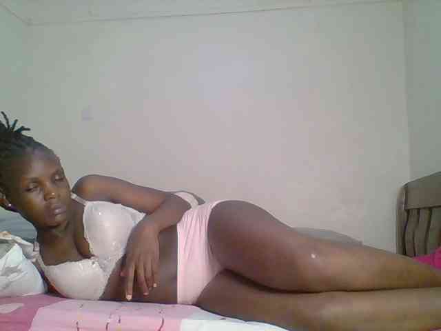 Hot-sexy-bitch webcam