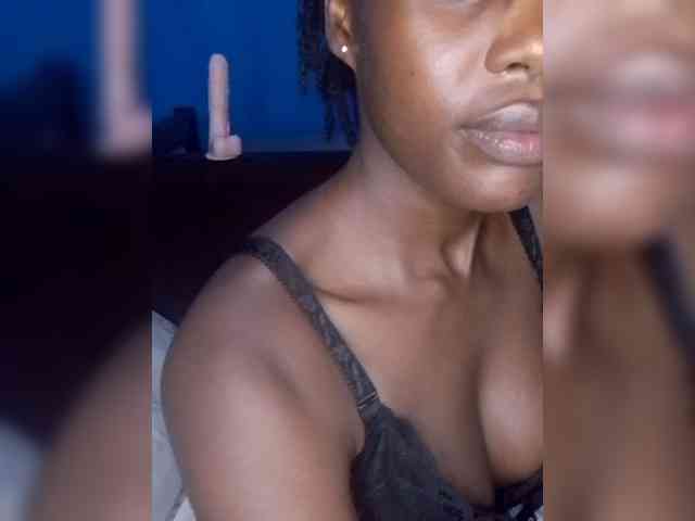 Hot-sexy-bitch webcam