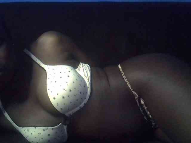 Hot-sexy-bitch webcam