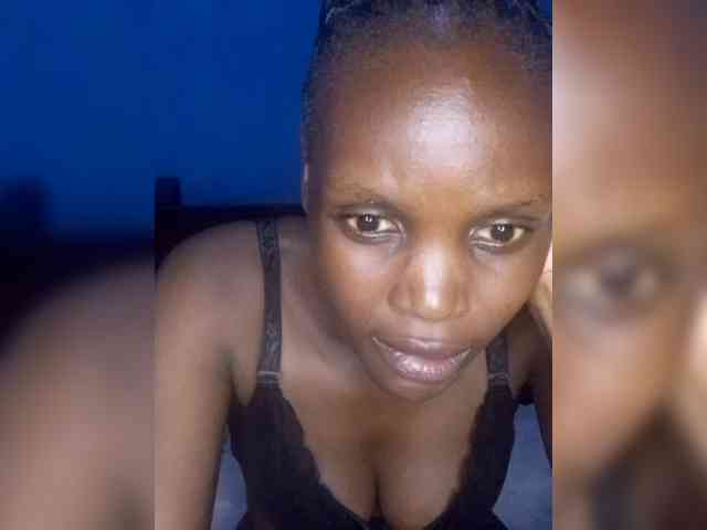 Hot-sexy-bitch webcam