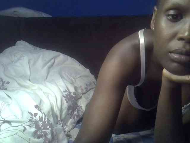 Hot-sexy-bitch webcam