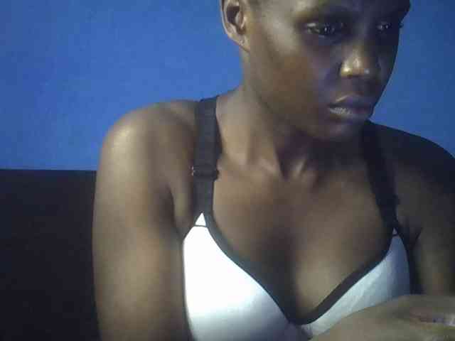 Hot-sexy-bitch webcam