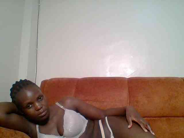 Hot-sexy-bitch webcam