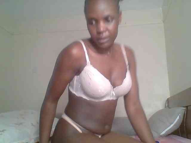 Hot-sexy-bitch webcam