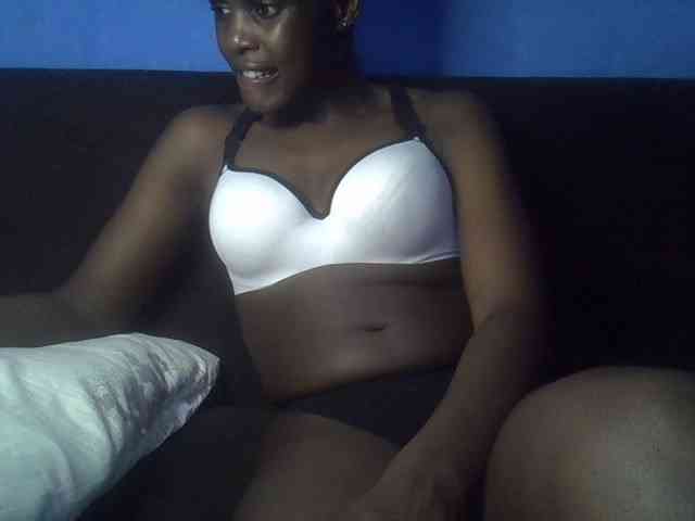 Hot-sexy-bitch webcam