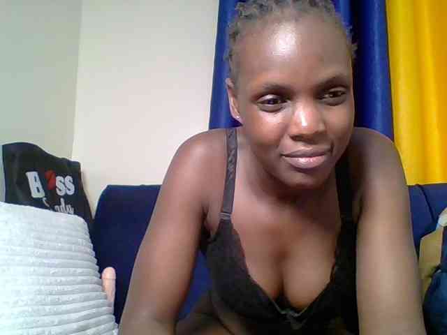 Hot-sexy-bitch webcam