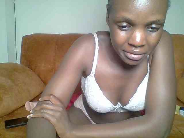 Hot-sexy-bitch webcam