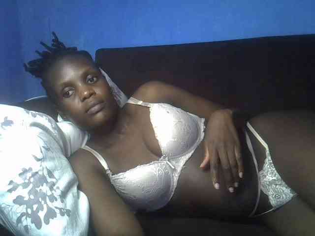 Hot-sexy-bitch webcam