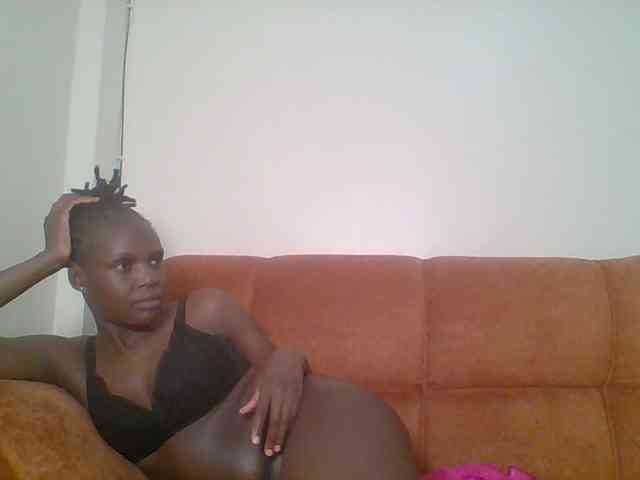 Hot-sexy-bitch webcam