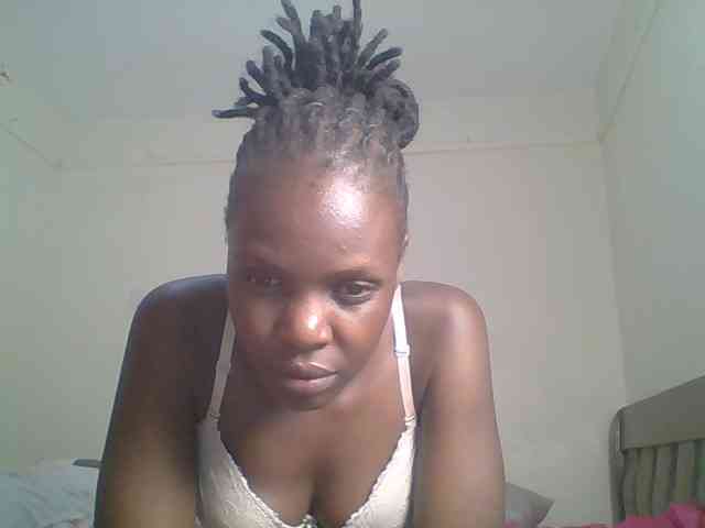 Hot-sexy-bitch webcam