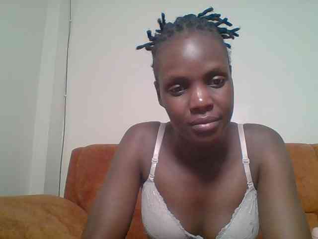 Hot-sexy-bitch webcam