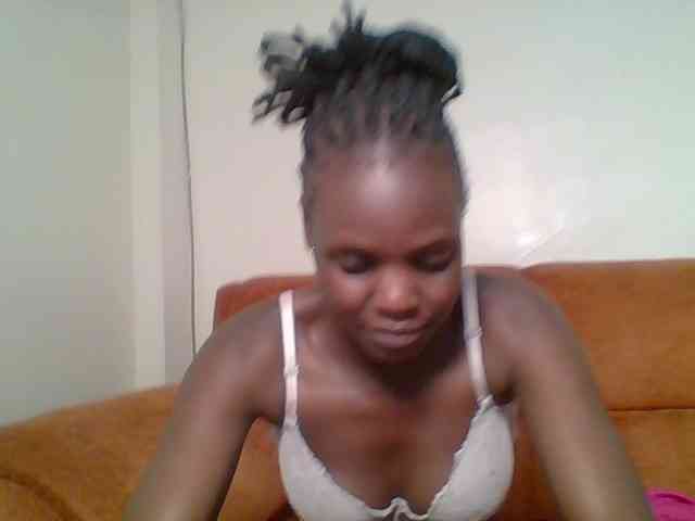 Hot-sexy-bitch webcam