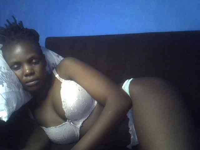 Hot-sexy-bitch webcam