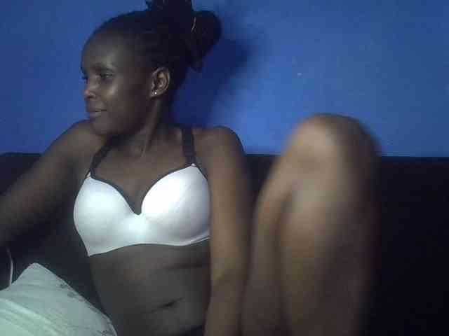 Hot-sexy-bitch webcam