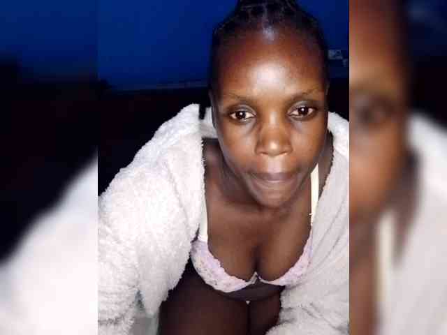 Hot-sexy-bitch webcam