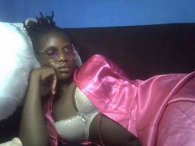 Hot-sexy-bitch webcam