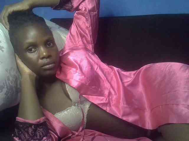 Hot-sexy-bitch webcam