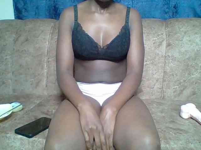 Hot-sexy-bitch webcam